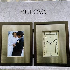 Bulova Picture frame with clock